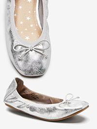 SILVER Older Girls Bow Ballet Shoes - Shoe Size 9 to 6