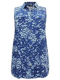 BLUE Floral Print Sleeveless Woven Blouse - Plus Size 22 to 28
