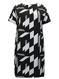 BLACK Abstract Print Button Shoulder Dress - Plus Size 16 to 18