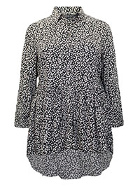 BLACK Ditsy Print Smock Shirt Dress - Plus Size 16 to 18