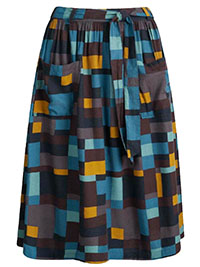 SS BLUE Artist's Check Storm Seal Spotting Skirt - Size 10 to 14