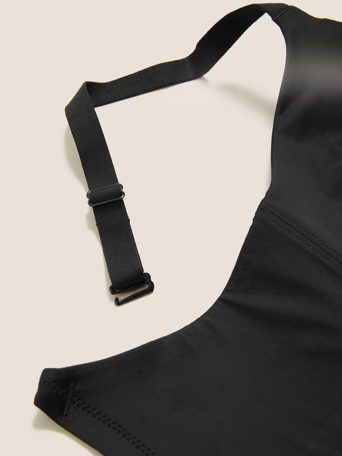 Marks and Spencer - - M&5 BLACK Flexifit Non-Wired Full Cup Bra - Size ...