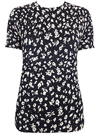 M&5 BLACK Animal Print Short Sleeve Knitted Top - Size 6 to 20
