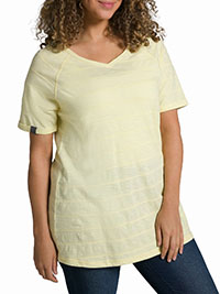 ULLAP PALE-YELLOW Textured Stripe V-Neck Raglan Sleeve Tee - Plus Size 16/18 to 28/30 (US 12/14 to 24/26)