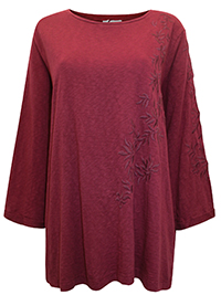 BURGUNDY Placement Embroidered 3/4 Sleeve Top - Size 6 to 24/26 (XS to XXL)