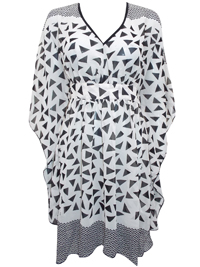 BPC BLACKWhite Geo Print Sheer Tunic Kaftan - Size 10/12 to 22/24 (S to XL) BPC BLACKWhite Geo Print Sheer Tunic Kaftan - Size 10/12 to 22/24 (S to XL)