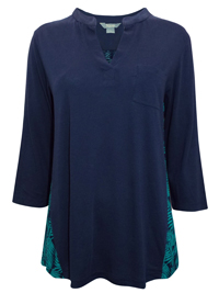 Natural Reflections NAVY Printed Woven Back 3/4 Sleeve Top - Size Medium to 3X Natural Reflections NAVY Printed Woven Back 3/4 Sleeve Top - Size Medium to 3X
