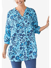 BLUE 3/4 Sleeve Tab-Front Tunic - Plus Size 16/18 (US M)