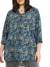 BLUE Ditsy Dipped Back Cocoon Tunic - Plus Size 18 to 20