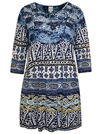 BLUE Mixed Print 3/4 Sleeve Jersey Top - Plus Size 18/20 to 26/28 (EU 44/46 to 52/54)
