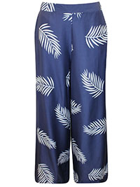 NAVY Leah Palazzo Trousers - Size 10/12 to 12/14 (S/M to M/L)