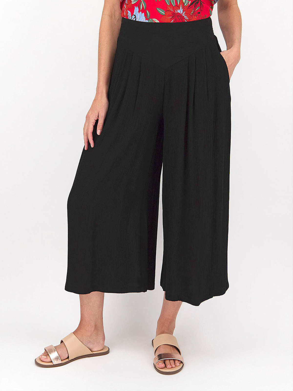 Capsule - - Capsule BLACK Crinkle Yoke Detail Culottes - Size 10 to 32