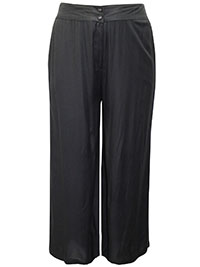 BLACK Cropped Trousers - Plus Size 16 to 26
